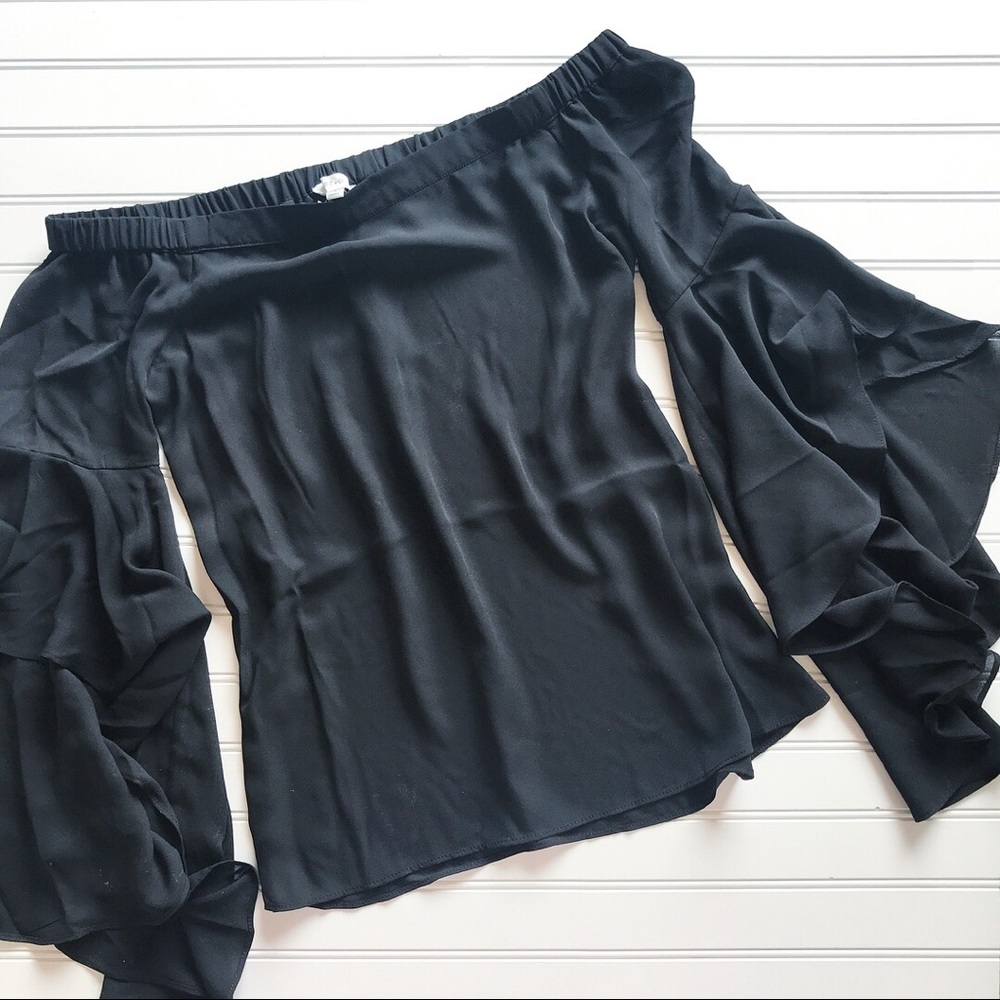 Silky off the shoulder flare sleeve top!